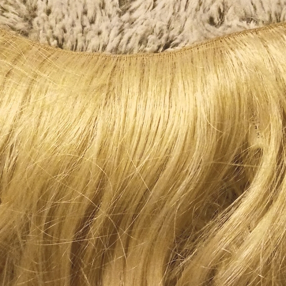 16" Hair Extension In Platinum Blonde~by Christie Brinkley Collecton. NIB - Picture 14 of 16